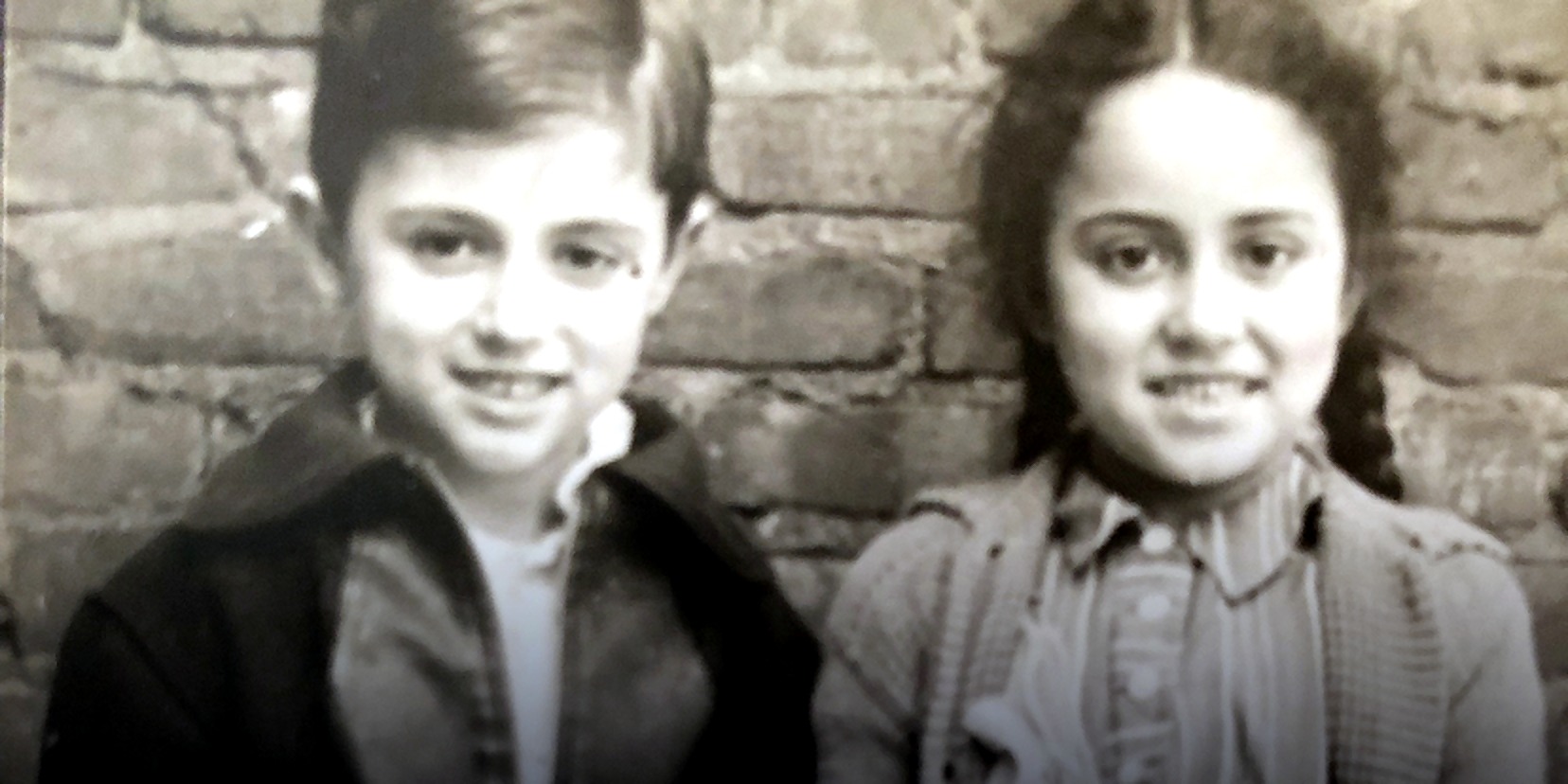 Leo DeLise on the left and twin sister Loretta DeLise on the right as children